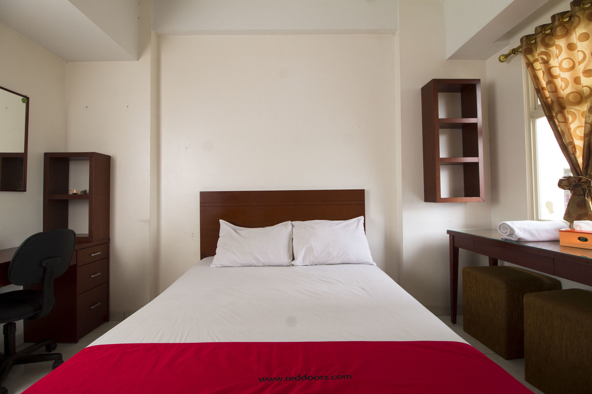 Reddoorz Apartment @ Margonda Residence Depok Kültér fotó